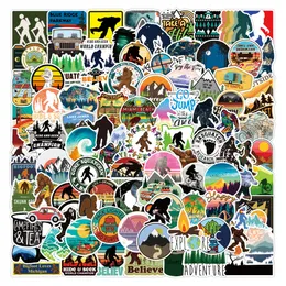 100 st/lot Grossist Bigfoot Savage Outdoor Sasquatch Graffiti Stickers No-Duplicate for Bagage Skateboard Notebook Hjälm Vattenflaska Telefon Bildekaler