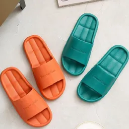Unisex Women Men Shoes Summer Bathroom Slipper Couple Indoor Sandals Fashion Home Slippers Nonslip Floor Flip Flop 220707