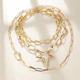 Colares de pendentes perdidos Lady Punk Camadas de metal Chain Charklace para mulheres Estrela exagerada Jóias de jóias de jóias