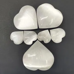 Dekorativa föremål figurer naturliga kristallfolkshantverk 40mm 60mm 80mm oroande helande sten selenit kärlek hjärta för heminredning fghdec