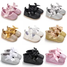 First Walkers 2022 Brand Born Baby Girl Girl Princesa Lace Crown Sapatos de lantejacho CriB macio de berço pré -caminhão
