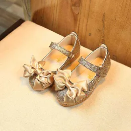 Bekamille Baby Girl Läder Sandaler Barn Ärter Skor Sequin Princess Lovely Bowknot Single Shoes G220418