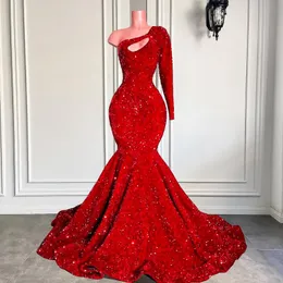 Party Dresses Real Sparkly Long Prom 2022 Single Sleeve Mermaid Red Velvet Sequin Black Girls Gala klänningar för partyparty