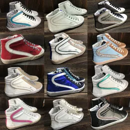 2022 En Kaliteli Golden Mid Star Slaytlar Yüksek top Sneaker Kadın Erkek Günlük Ayakkabılar Siyah Beyaz Offs Ayakkabı Beyaz Do-eski Kirli Tasarımcı Sneakers Eğitmenler