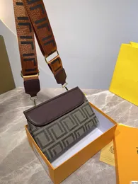 Bolsas de diseñador Bolsa de mensajero de mano para mujer de lujo de alta calidad Bolsas usadas Diseño de moda ligero