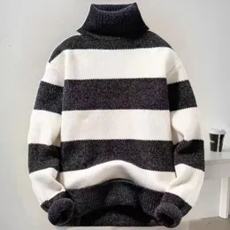 Camisolas masculinos Autumn Winter Men's Gurtleneck Sweater listrado Pullovers de tricô rollneck malha quente suéter casual suétermen