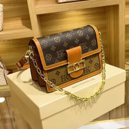 حجم 25X19X6cm أعلى جودة عالية الجودة M44391 حقيبة DAUPHINE Crossbody أحدث حقائب يد نسائية جلد طبيعي MM حقيبة كتف رسول حقائب اليد المتشرد واق من المطر حقائب ساعي البريد