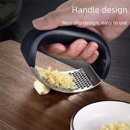 Garlic press crusher vegetable slicer chopper fruit tools kitchen gadgets and accessories items cooking utensils Manual Squeezer 220704