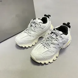 Nowe mody Casual Men Buty Track1 splatane trampki siatki dla kobiet Triple Sport Clear Sole Top Quality Training Buty MKJK54871