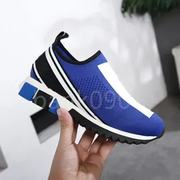 Designer tn men woman shoes Wholesale price Mesh Breathable lightweight running triple strainers loafers green white red bee sneakers dress shoe with box size35-46