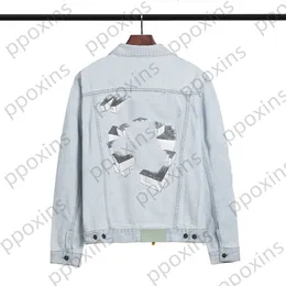 Jaqueta masculina de moda de alta qualidade e versão correta tridimensional flecha pintada à mão letra sobreposição de jeans usados ​​de motocicleta usada