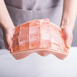 Yumuşak silikon buz tepsisi kapak ev yapımı küp kalıp ev buzdolabı kolay serbest bırakma kare 24 hücreler üreticisi 220509