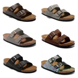 2022 Yeni Klasik Terlik Caliente Verano Hombres Mujeres Sandalias Planas Zapatillas de Corcho Unisex Zapatos