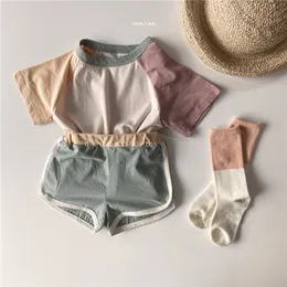 Sommar mode koreanska babykläder småbarn pojkar flickor kontrast färg shorts set o-hals barn t-shirt blommor 220507