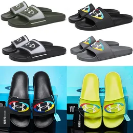 Designer di lusso Pantofole da uomo Sandali moda Scivolo da spiaggia Sandali da uomo con piattaforma piatta Bagno Scarpe da esterno Infradito Pantofola causale