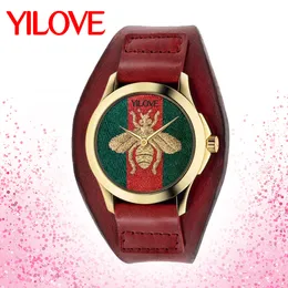 40mm Echtlederarmbanduhr Nylongewebe Schlange Tiger Biene Muster Zifferblatt Uhr Europäischer Mann Luxus Designer Fabrik Armbanduhr