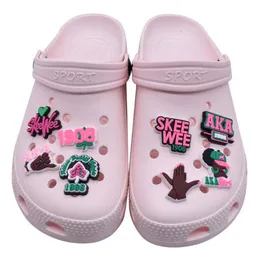 Neu angekommenes PVC-Weichgummi-Schuhteil-Zubehör, rosa Cartoon-Krokodil-Charms, Mode-Schuhanhänger, Schnalle, Geschenk