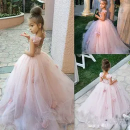 Ruffles increspato Tulle Abiti da ragazza di fiori neri corti per matrimoni New Gothic Weddings Girl Pageant Party Gowns Jewel Neck Keyhole Back