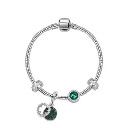 925 Sterling Silver Charm Bead fit Bracciali Pandora europei Four Leave Clover Ciondolo di cristallo verde per le donne Perline di fascino fai da te Catena di serpente Gioielli di moda