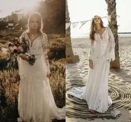 Boho långa ärmar spetsar bröllopsklänningar brudklänning 2022 rufffes v neck sopa tåg skräddarsydda plus storlek trädgård land strand vestidos de novia