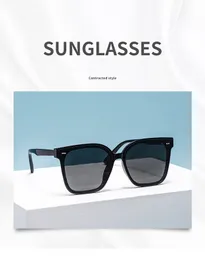 Fashion Elegant Sunglesses Classic Frame Design High -End Glasses for Man Woman di buona qualità 5 colori regalo opzionale