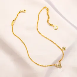 高級デザインネックレス 18 K ゴールドメッキブランドステンレス鋼ネックレスチョーカーチェーンクリスタルレターペンダントレディースウェディングジュエリーアクセサリー愛のギフト AA2018