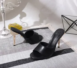 2022Paris女性Luxurys Designers Sandals Slippers Fashion Summer Girls Beach Sandal Slides Flip Flops Loafersハイヒールシューズボックスサイズ35-42