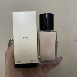 건강한 글로우 리퀴드 파운데이션 메이크업 천연 수화 및 Longwear 30ml BD01 / B10 Radiant CC Cream Foundation 풀 커버리지 페이스베이스 프라이머는 화장품