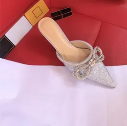 2022 Ladies Dress Shoes Pair Slippers Bow Knot Rhinestones Pumps Crystal Bowknot Satin Summer Lady Shoe Heel 6.5cm Genuine Leather Sexy Pointed Toe Party Sandals 35-40