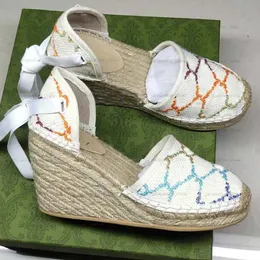 여름 여성 플랫폼 샌들 디자이너 패션 웨지 Sandales 자수 캔버스 진짜 가죽 여성 비치 신발 먼지 봉투