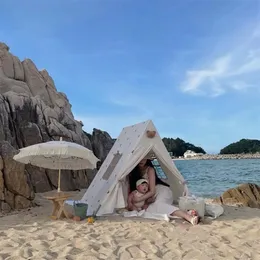 Esundos domésticos INS Wind Corean Version of the Bear Outdoor Ten Tent's Indoor Reading Corner Game House com Windows Cute Triangle Tent do mar