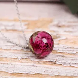 Colares de pingentes Love Pingents Rose in Resin Ball Declaração Colar Women Women Romantic Transparent Collares JewelryPenda
