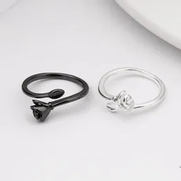 Pierścionki ślubne moda dama srebrna pierścionek Pierścień Kobieta Bride Akcesoria Dziewczyny Charm Black Rose for Women Jewelry Rita22
