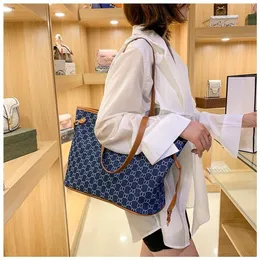 Factory Discount 66% OFF New fashion old flower portable small square bag women's leisure double shoulder belt buckle anti-theft Single Shoulder Messenger Bag