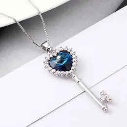 Pendant Necklaces Heart Shaped Key Necklace Embellished With Crystals From Romantic Jewelry For Women Engagement WeddingPendant NecklacesPen