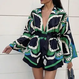 Женские спортивные костюмы женский бизнес -костюм 2022 Summer Fashion Green Print 2 Piece Set Kimono рубашка блузка с высокой талией повседневные шорты женщина костюм