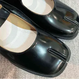 Kleid Schuhe Frauen Split Toe Flache Ninja Tabi Erste Schicht Kuh Leder Frau Mary Jane Loafer Echte Retro Pumpe Echt 220718