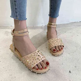 Sandaler 2022 Summer New Rivet Flat Rhinestone Pu Open Toe Women S Shoes Casual Strap Beach Roman Plus Size 35 ~ 43 220427