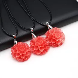 Collane con ciondolo Collana semplice a forma di fiore di corallo rosso sintetico per la creazione di gioielli Fai da te Personalità da donna, squisiti ciondoli regalo
