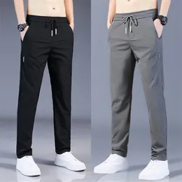 Calça masculina calça as calças primavera verão fino coloração sólida moda de forma aplique de comprimento completo Pantalon 220826