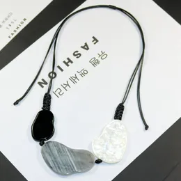 Colares pendentes YDGY2022 Moda de moda Mistura e combine com o colar de resina de contraste Display Display Comprimento ajustável Chainpen