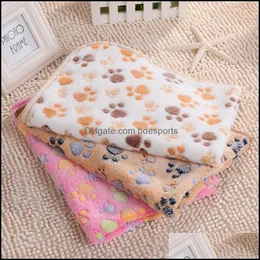 PAW PRIM PRIMENTE PET POPLET POPPY CLABELOS DO SLUGA MAT MAT MOLO E HOLECE DOG CAT GAT DRIA