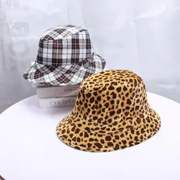 Stingy Brim Hats 2022 Fashion Women Men Leopard Tryck Jazz Hat Unisex Vintage Trilby Cap Wide Felt fedora med bälte