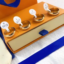 Новое модное очарование золото кольцо роскошные украшения женские женские полированные титановые стальные сплав сплайт с золотыми украшениями.