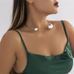 Gotiska stora CCB -pärlkulhängen choker halsband för kvinnor vintage metallmoment korta kedja krage grunge smycken tillbehör