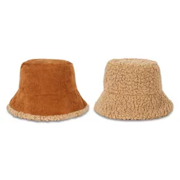 ベレー帽Corduroy Reversible Bucket Hat Winter Lamb Wool Hats for Women Men Panama Fishing Capフラットトップフィッシャーマンファッションハットベット