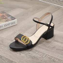 Klasik Yüksek topuklu sandaletler parti modası% 100 deri kadın İş ayakkabısı tasarımcısı seksi topuklu ayakkabılar 5cm Lady Metal Kemer tokası Kalın Topuk Kadın ayakkabıları Büyük boy 34-41-42 Kutu ile