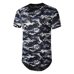 T-shirts Fashion Camouflage Graphic Print Longline T-shirt Män 2022 Sommar Hip Hop Ripped Hole T Shirt Casual Streetwear Shirts XXL