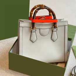 Bambus-Schultertasche, Handtasche, Umhängetasche, Geldbörse, Geldbörse, Tragetasche, quadratische Klappe, doppelte Buchstaben, einfarbig, Alligatorleder, Krokodil-Punkt, Luxus-Designer-Damentaschen, Handtaschen, Rucksack