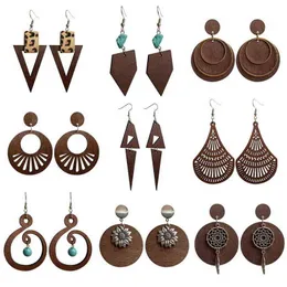 2021 New Designer Geometric Wood Earrings for Women Trendy Natural Wooden Statement Earrings Handmade Africa Jewelry Wholesale G220312